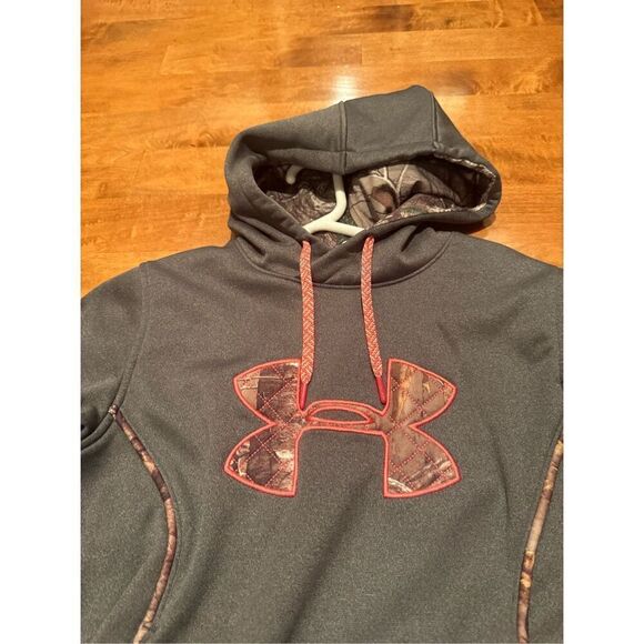 Women’s under Armour storm camouflage hoodie - Picture 2 of 4